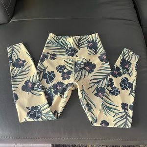 Beyond Yoga Floral Leggins